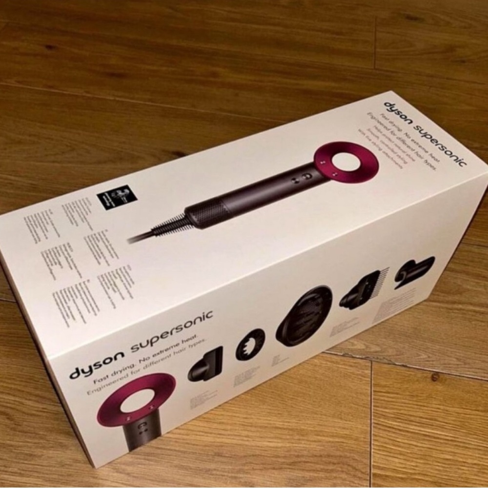 Dyson Supersonic Hair Dryer in Fuchsia and Black BRAND NEW